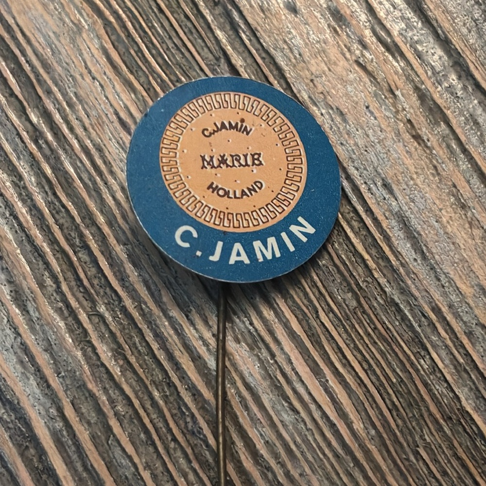 C. JAMIN Biscuit Cookie Stick Pin/ Lapel /Marie Speldje Netherlands Holland Tin